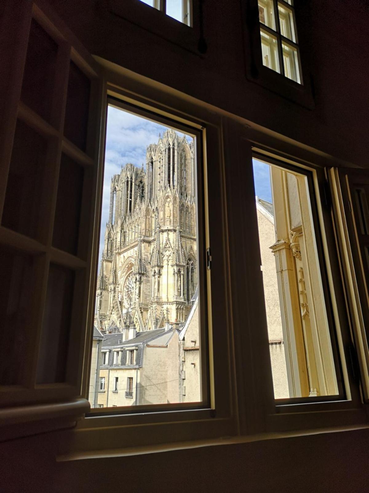 Bed and Breakfast Les Visages Des Tournelles Reims Zewnętrze zdjęcie